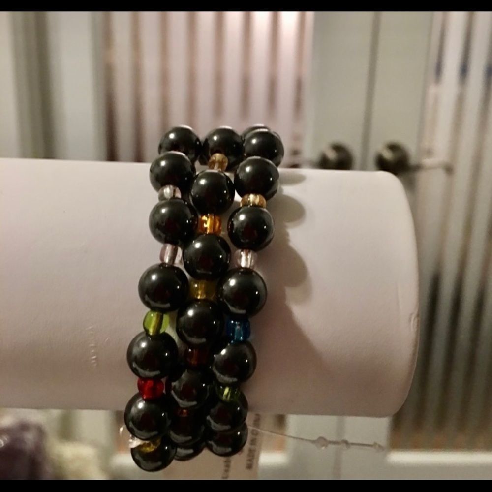 Bracelets   - Picture 3 of 5